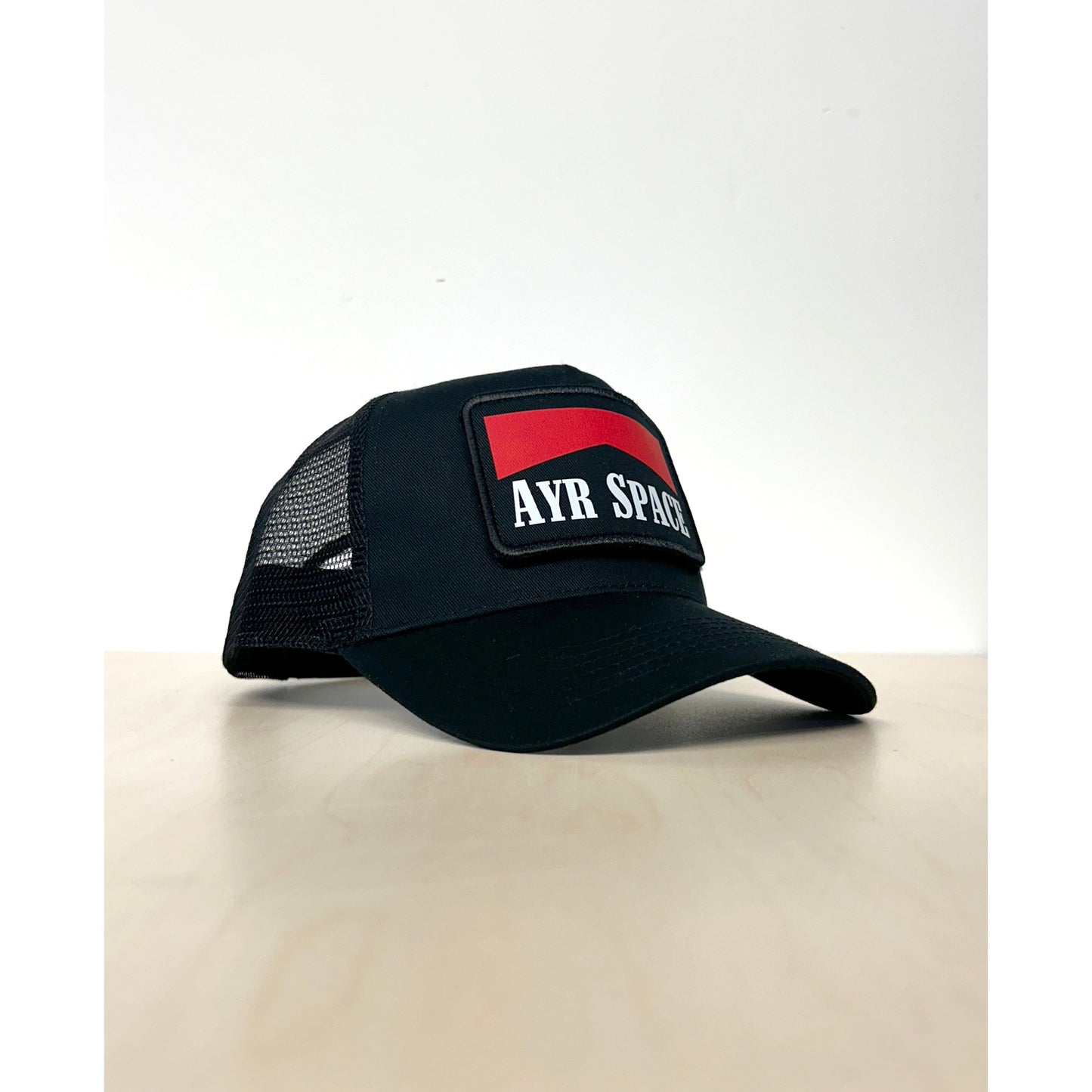 DESIGN TEAM TRUCKER CAP