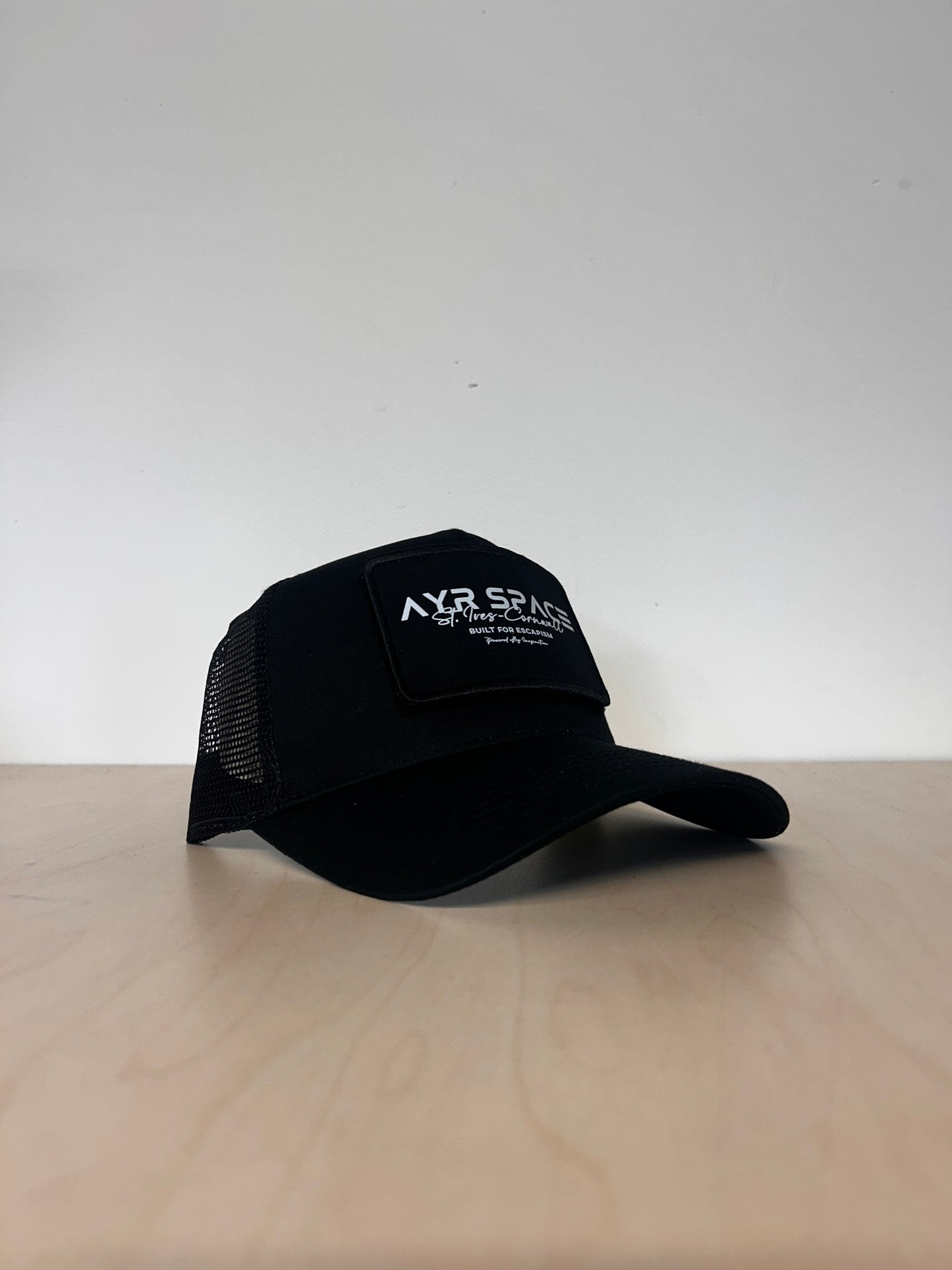 SIGNATURE TRUCKER CAP